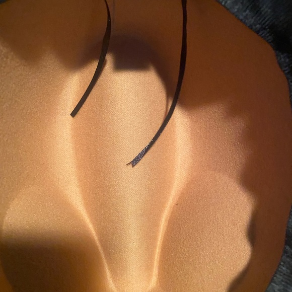 Walk on the wild side with your besties.  One price. For 2 fabulousity 🥰 - Picture 13 of 14